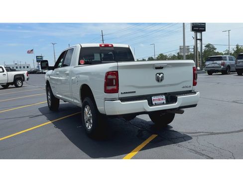 Used 2024 RAM 2500 Laramie AWD/4WD image 6