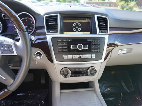 Used 2012 Mercedes-Benz ML 350 BlueTEC 4MATIC image 24