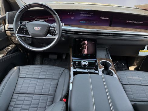 New 2026 Cadillac Escalade Platinum Sport AWD/4WD image 15