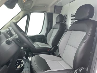 New 2025 RAM ProMaster 2500 w/ Quick Order Package 22G SLT