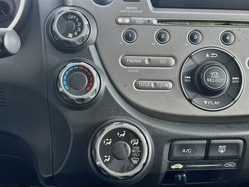 Used 2012 Honda Fit image 21