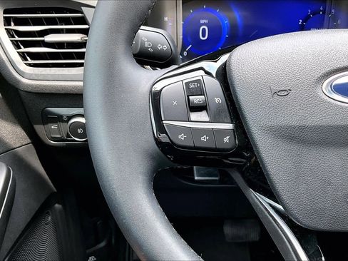 Used 2022 Ford Escape SEL w/ Technology Package FWD image 24