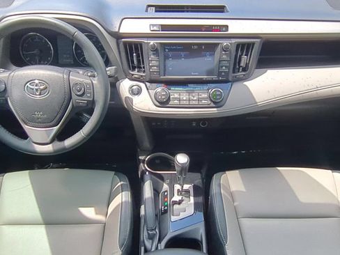 Used 2017 Toyota RAV4 Limited FWD image 11