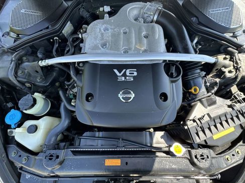 Used 2005 Nissan 350Z Enthusiast w/ (S02) Side Air Bags Pkg RWD image 18