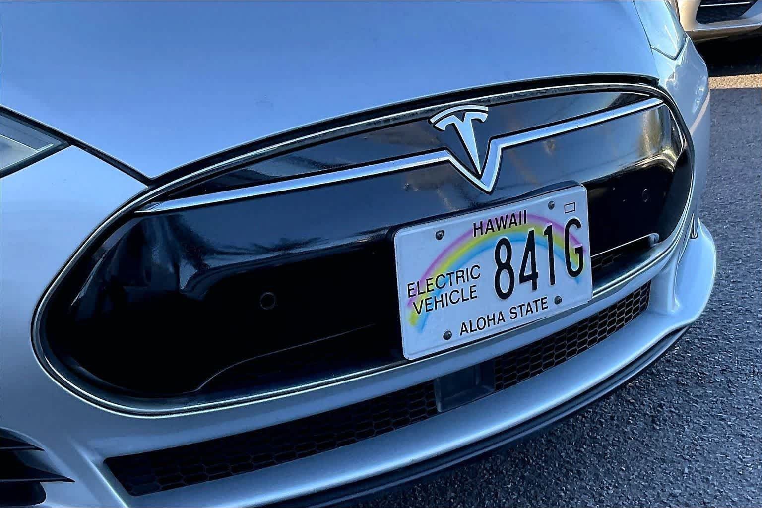 Used 2016 Tesla Model S 70 RWD image 33