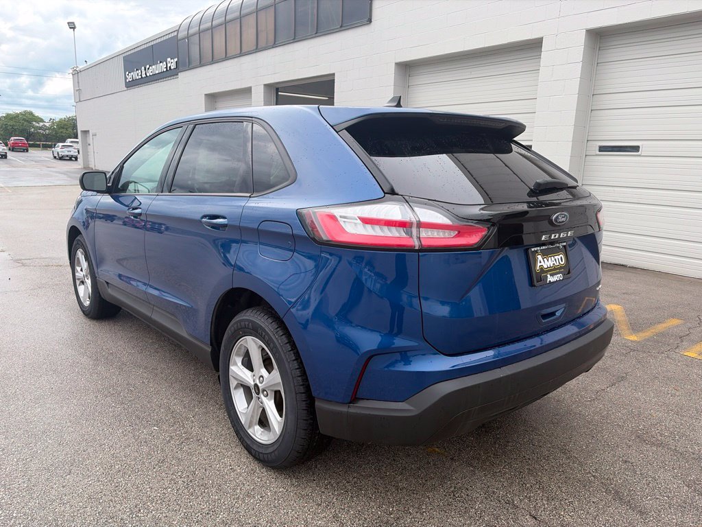 Used 2024 Ford Edge SE w/ Cargo Accessory Package AWD/4WD image 3