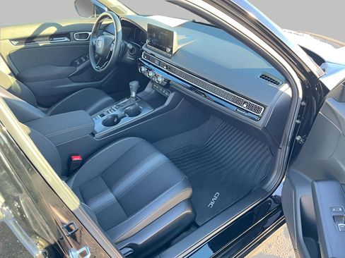 Used 2025 Honda Civic FWD Hybrid Sedan image 11