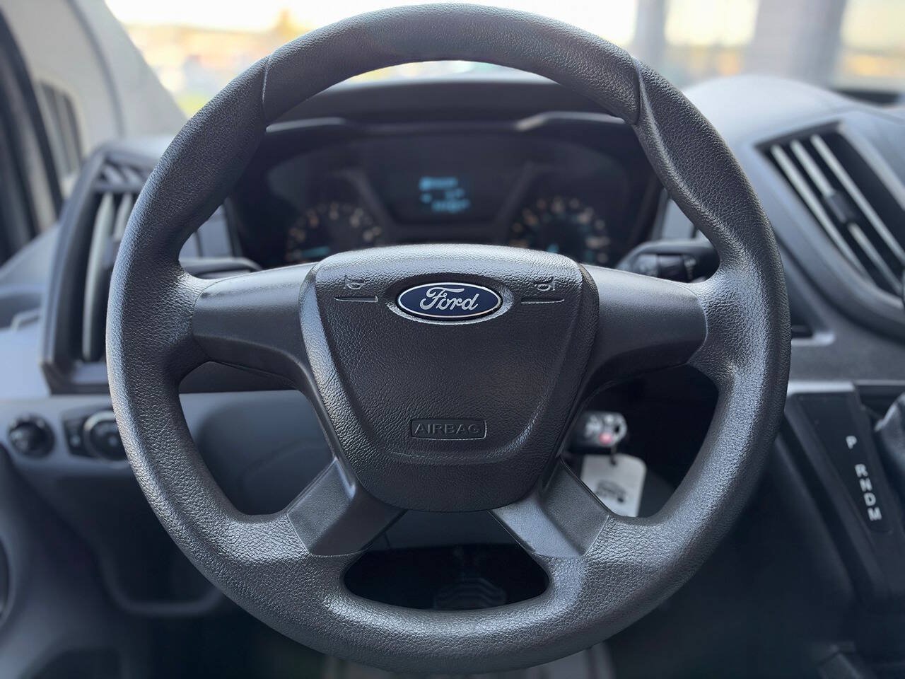 Used 2017 Ford Transit 150 XL RWD image 17