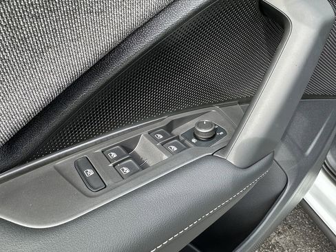 New 2025 Volkswagen Tiguan S image 18