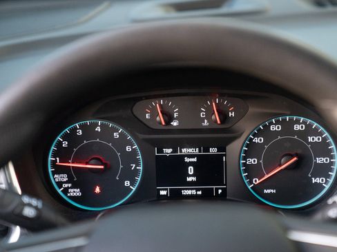 Used 2020 Chevrolet Equinox LS w/ LPO, Cargo Package image 34