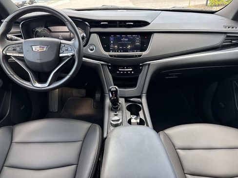 Certified 2023 Cadillac XT6 Luxury image 17