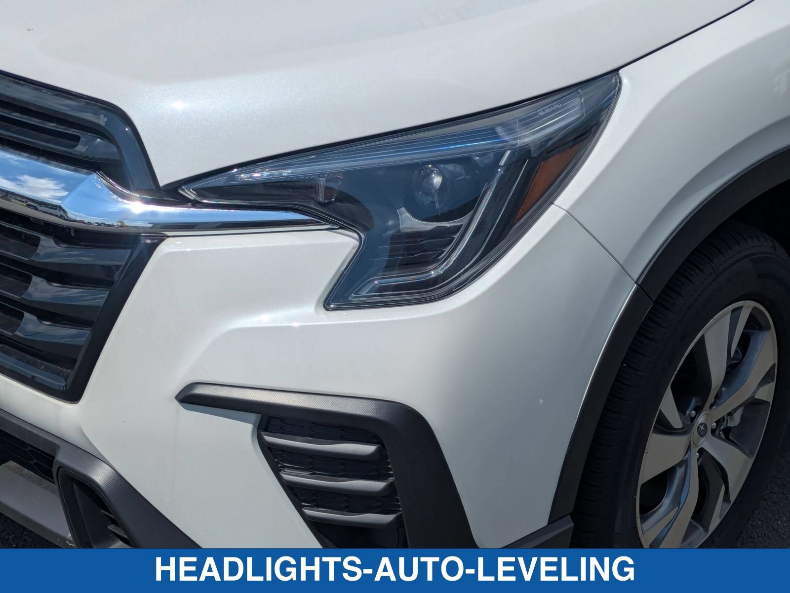 Certified 2025 Subaru Ascent Premium AWD/4WD image 10
