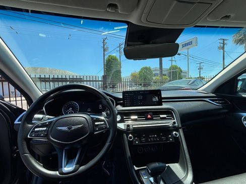 Used 2025 Genesis G70 2.5T RWD image 34