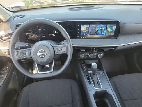 New 2026 Nissan Kicks S image 4