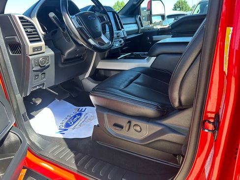 Used 2022 Ford F250 Lariat w/ Lariat Ultimate Package AWD/4WD image 13
