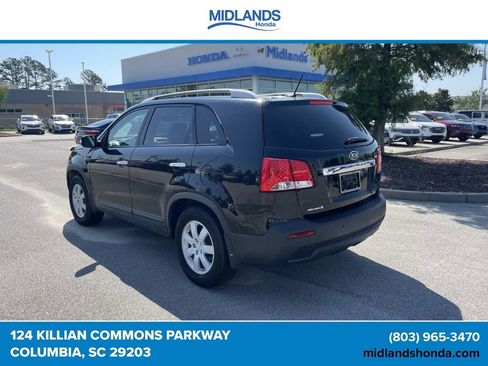 Used 2013 Kia Sorento LX w/ Convenience Pkg FWD image 4