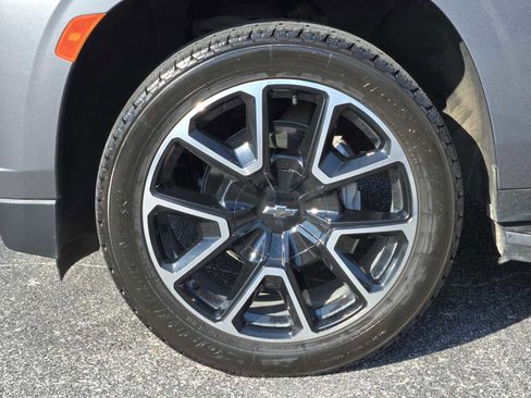 Certified 2022 Chevrolet Tahoe RST w/ Luxury Package image 12