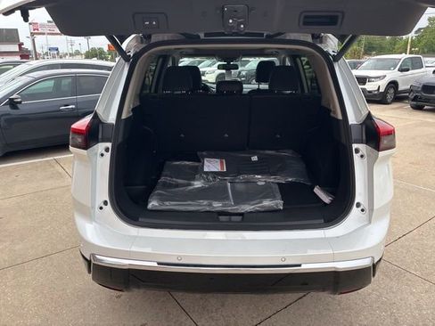 New 2026 Nissan Rogue Platinum AWD/4WD image 6