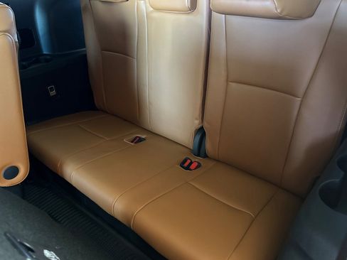 New 2026 Toyota Highlander Platinum image 14