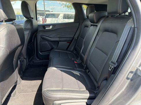 Used 2022 Ford Escape SEL AWD/4WD image 9