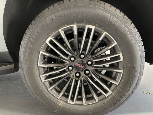 New 2026 GMC Yukon XL Elevation w/ Elevation Premium Package image 7