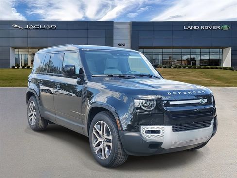 New 2025 Land Rover Defender 110 S image 4