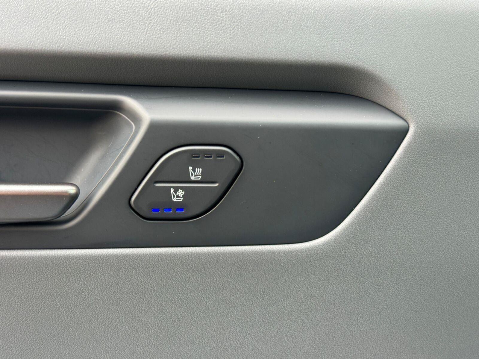 Used 2026 Kia EV9 Light RWD image 18