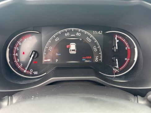 Used 2025 Toyota RAV4 XLE Premium image 21