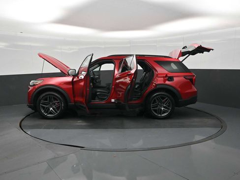 New 2026 Ford Explorer ST-Line w/ ST-Line Street Pack image 38