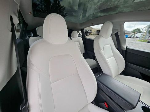 Used 2023 Tesla Model Y 2WD image 58