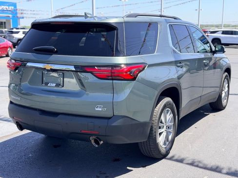 Used 2022 Chevrolet Traverse LT FWD image 5