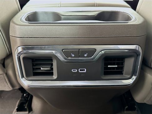 New 2026 GMC Sierra 1500 SLT image 14
