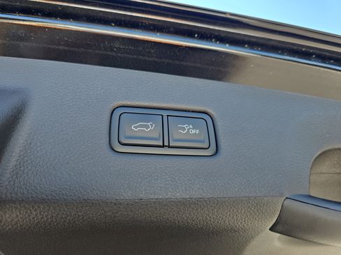 New 2026 Kia Carnival SX Prestige FWD image 11