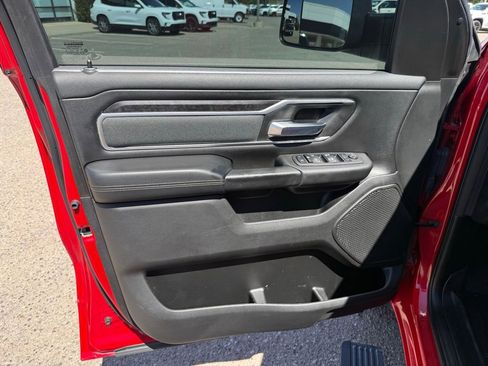 Used 2022 RAM 1500 Big Horn AWD/4WD image 9