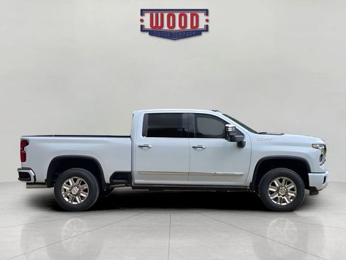 New 2026 Chevrolet Silverado 2500 High Country w/ Technology Package AWD/4WD image 2