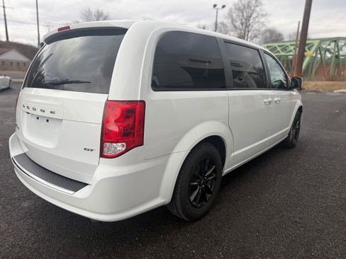 Certified 2020 Dodge Grand Caravan GT image 7