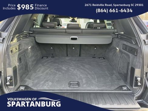 Used 2022 BMW X5 M50i image 10