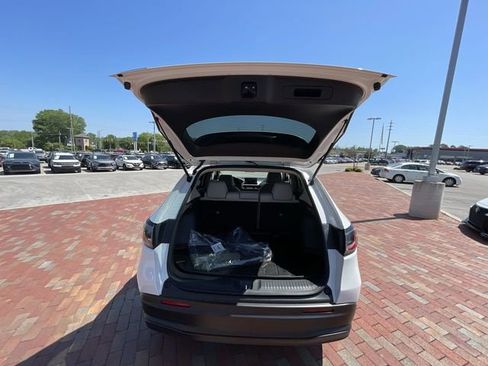 Used 2025 Honda HR-V LX image 36