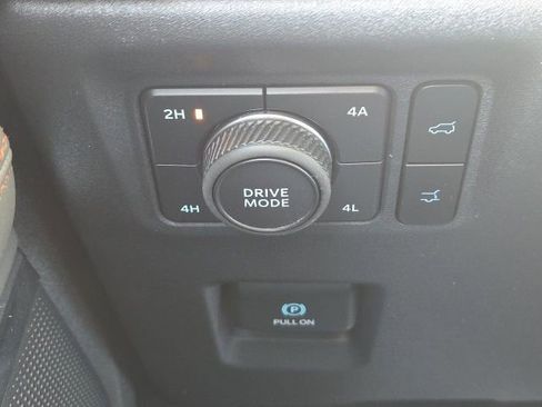 Certified 2025 Ford Expedition Max Active image 27