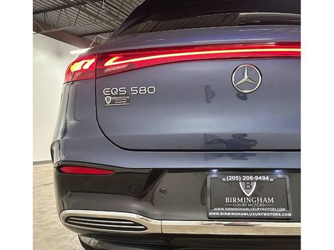 Used 2023 Mercedes-Benz EQS 580 4MATIC SUV image 17
