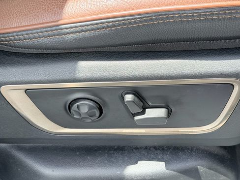 Used 2022 RAM 1500 Limited AWD/4WD image 27