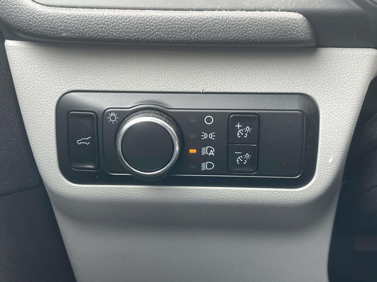 Used 2023 Ford Escape Active w/ Tech Pack #2 FWD image 19