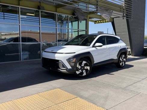 Used 2024 Hyundai Kona Limited FWD image 1
