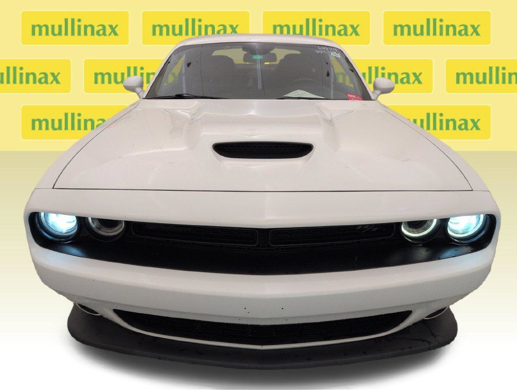 Used 2019 Dodge Challenger R/T RWD image 10