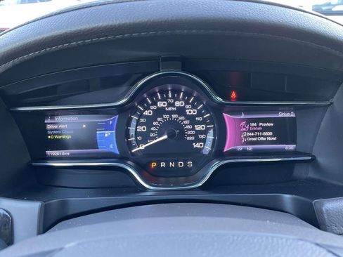 Used 2013 Lincoln MKS AWD image 24