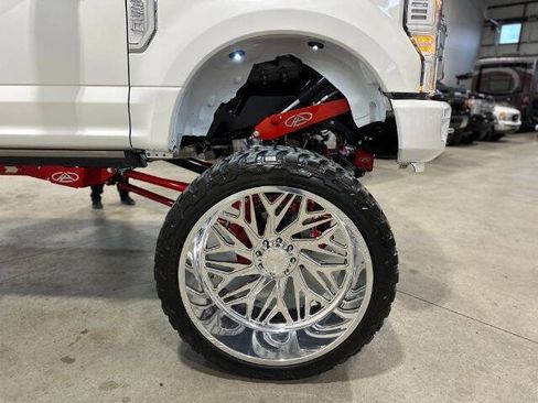 Used 2021 Ford F250 Platinum image 26