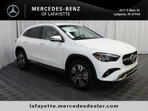 New 2025 Mercedes-Benz GLA 250 4MATIC image 1