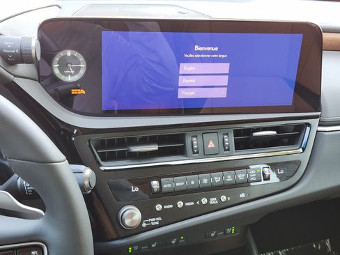 Used 2024 Lexus ES 350 w/ Premium Package FWD image 10