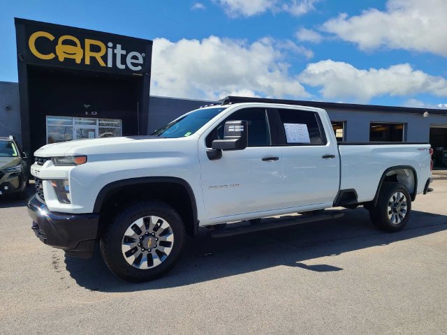 Used 2022 Chevrolet Silverado 2500 Custom w/ Custom Convenience Package AWD/4WD image 2