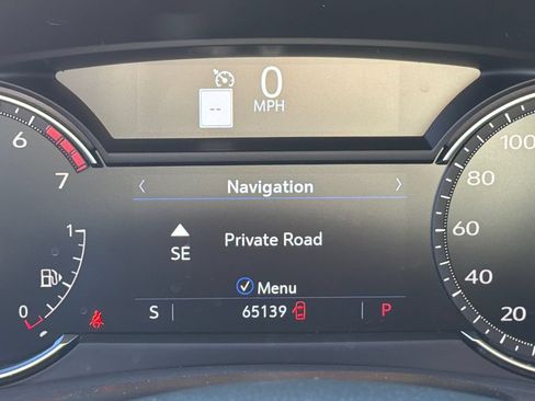 Used 2023 Cadillac XT4 Sport FWD image 29